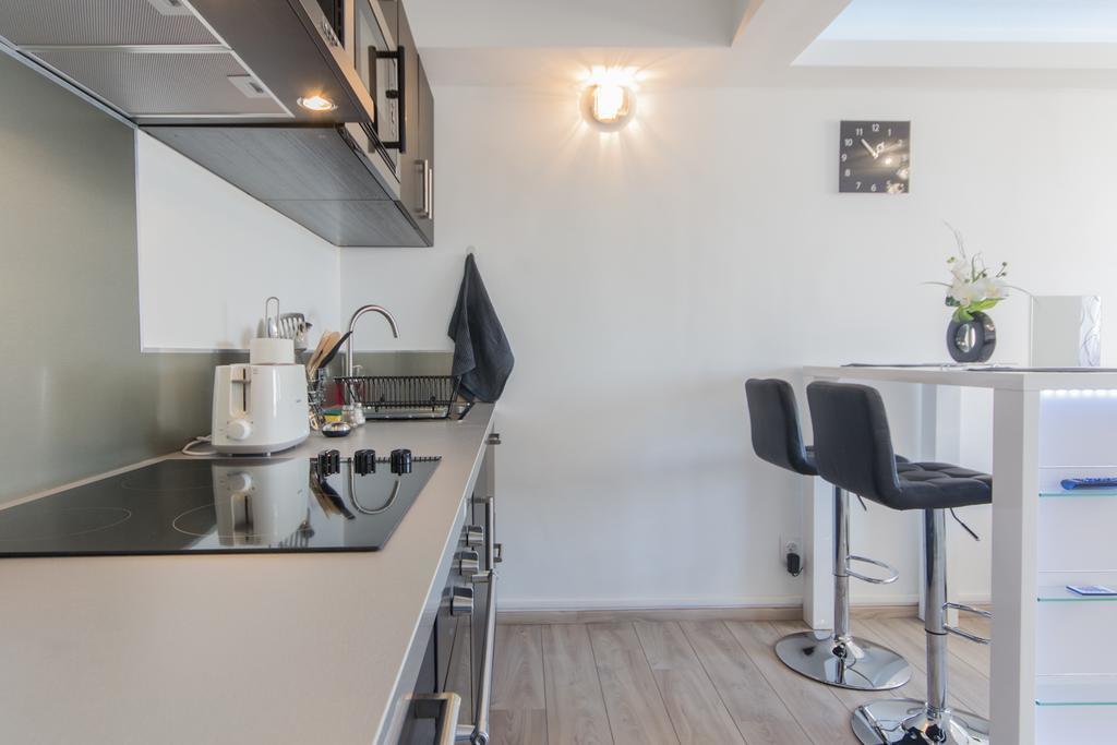 Sweethome Dijon - Black & White Екстер'єр фото
